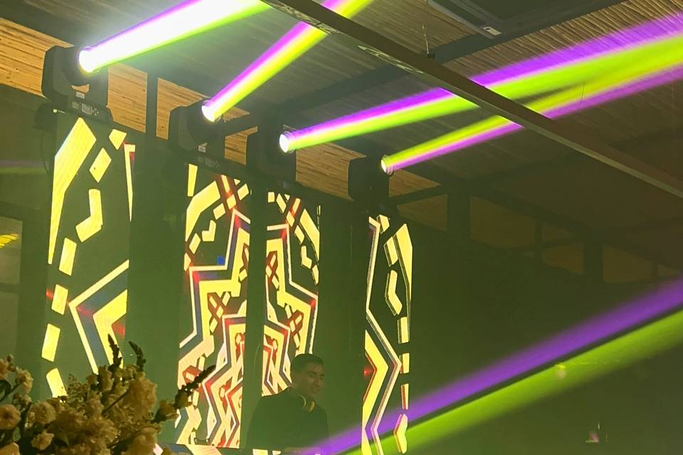 DJ Roussell Experience