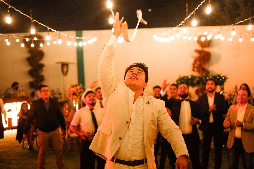 Bodas | Lanzamiento de corbata