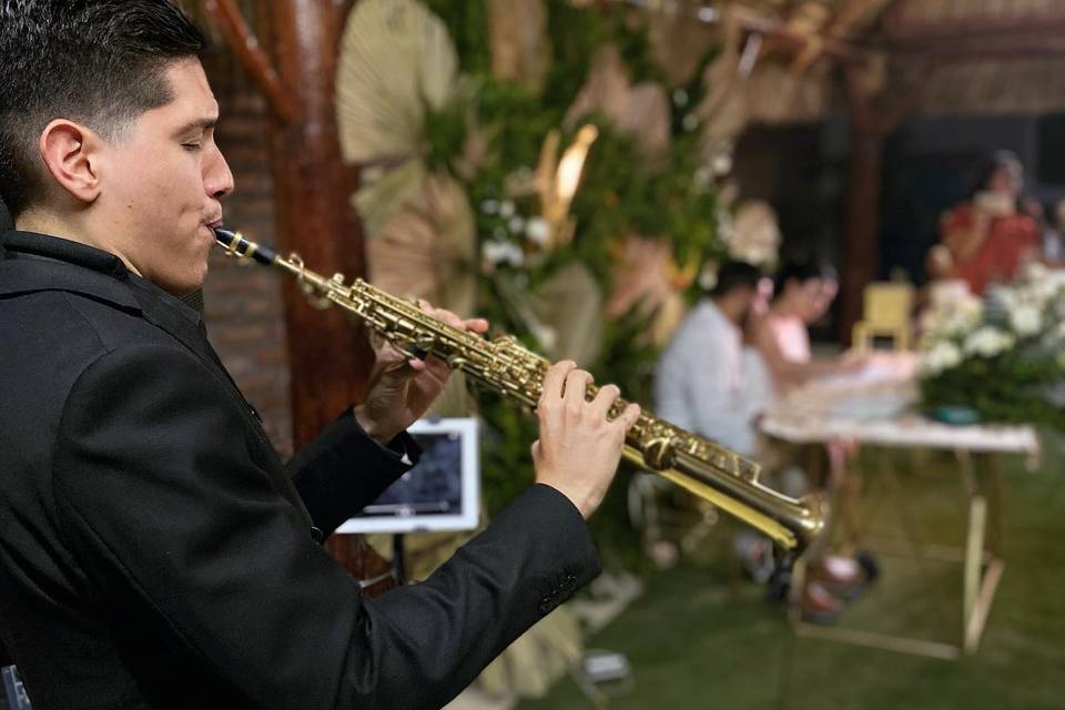 Saxofonista David Pérez