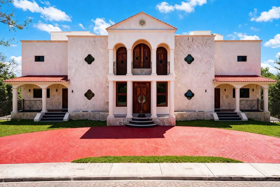 Fachada principal villa
