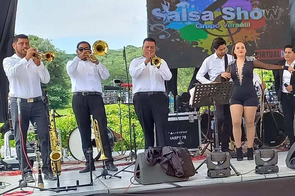 Grupo Versátil Salsa Show