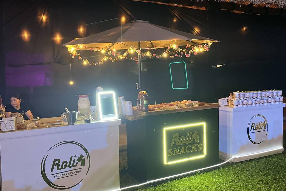 Roli Snacks