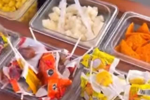 Roli Snacks