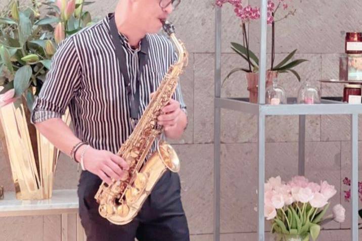 Miguel pineda saxofonista