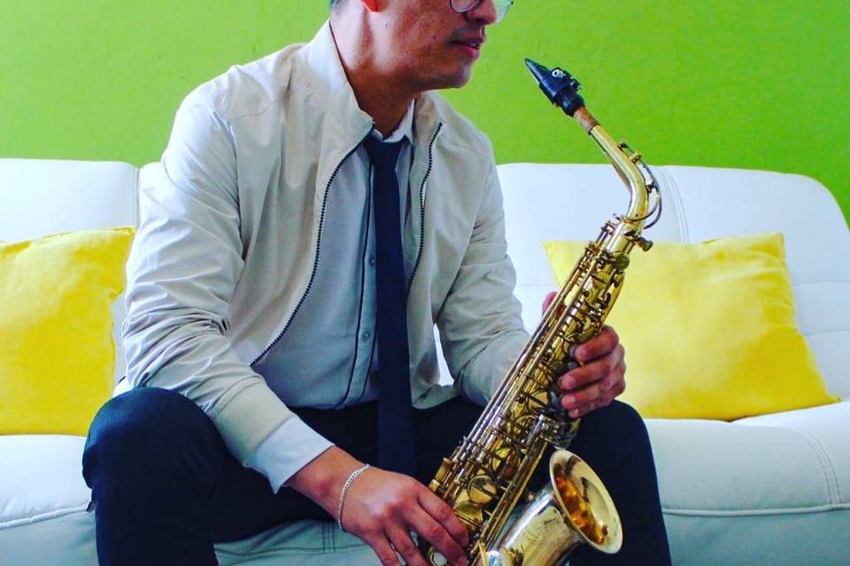 Miguel Pineda Saxofonista