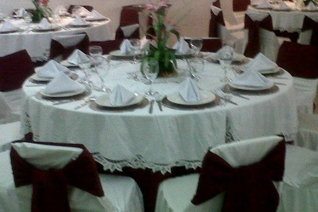 Decoración de mesas y sillas