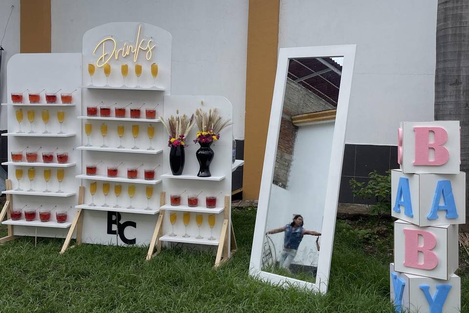 Pared de bebidas para evento