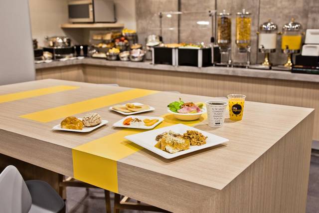 Desayuno en cortesía