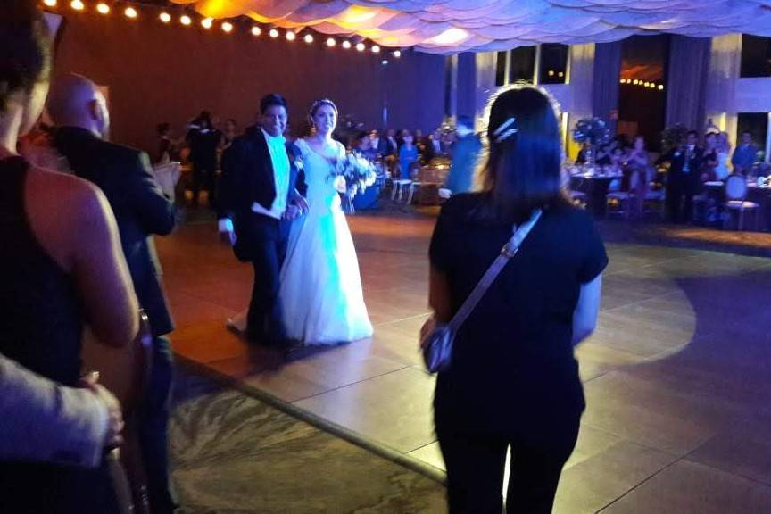 Entrada y vals