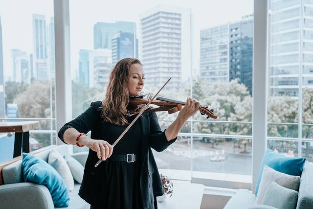 Polina Diorditsa - Violinista