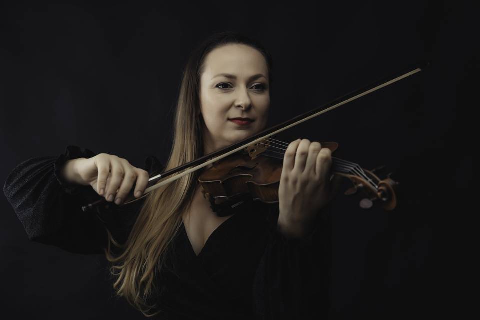 Polina Diorditsa - Violinista