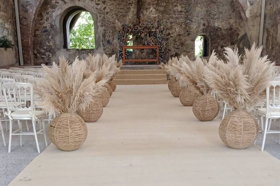 Pasillo de ceremonia con pam