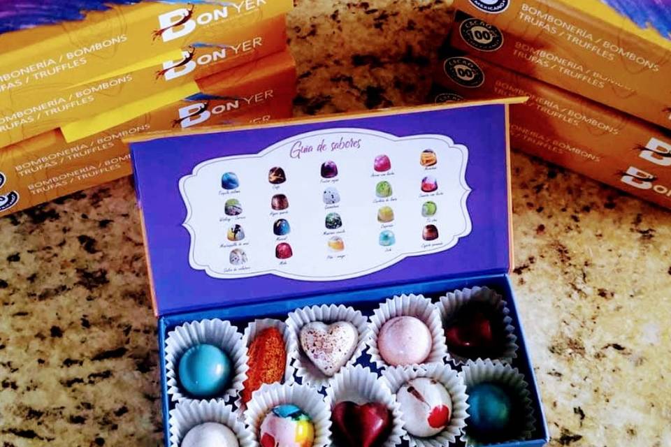 Caja 10 chocolates tapa magnét