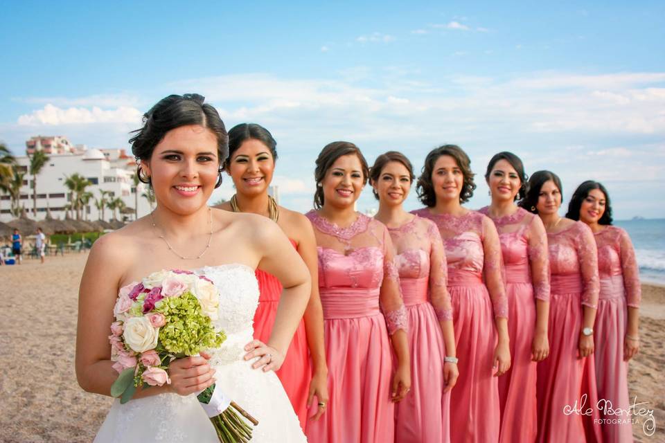 La novia y sus damas