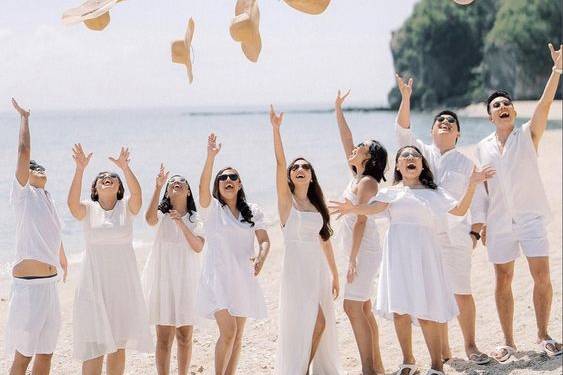 Graduados en la playa