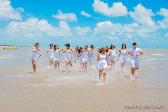 Graduados en la playa