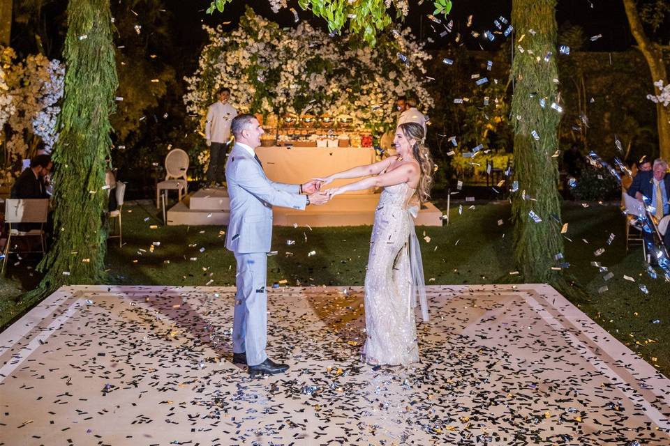 Organización y coordinación de eventos especiales para parejas