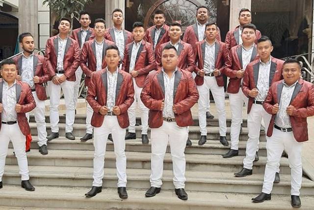 Banda Paso Firme