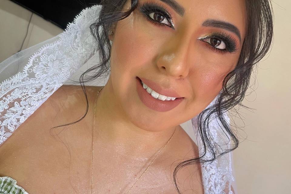 Karla Sánchez Makeup