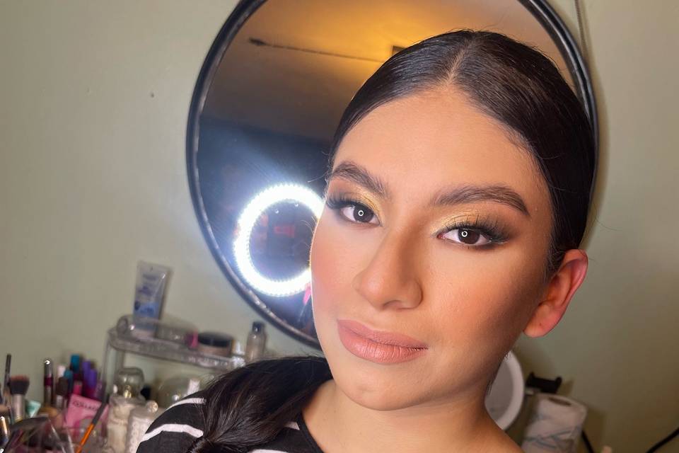 Karla Sánchez Makeup