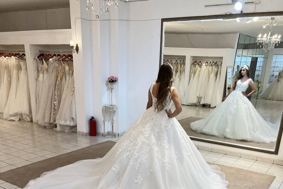 Mas de 500 vestidos exclusivos