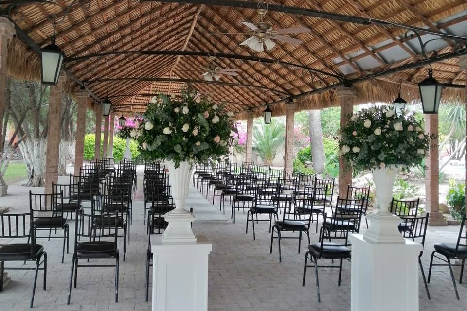 Boda Patio Interior y Jardín