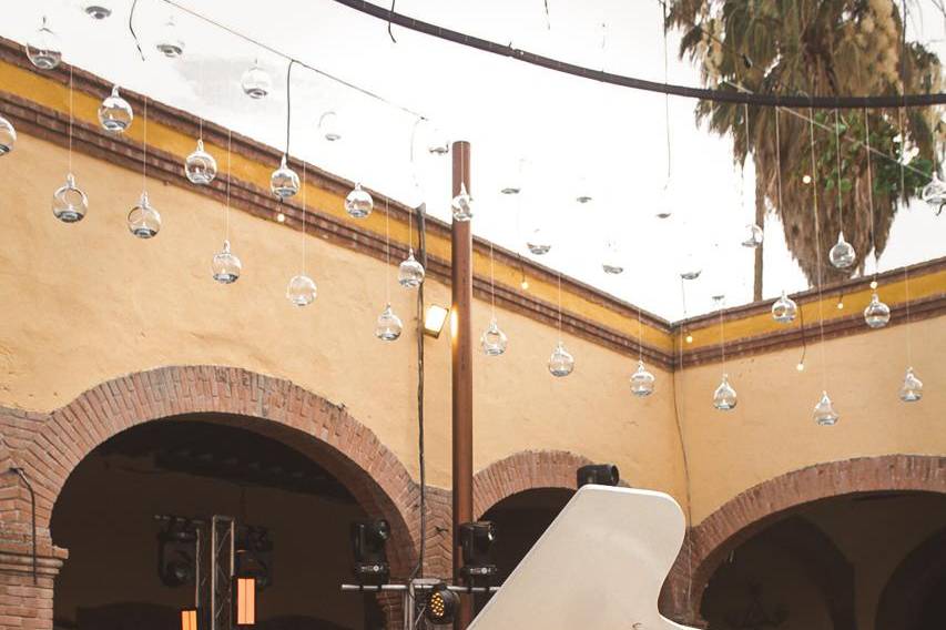 Boda Patio Interior