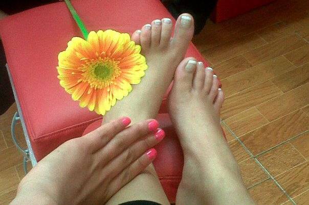 Gellish manos y pies