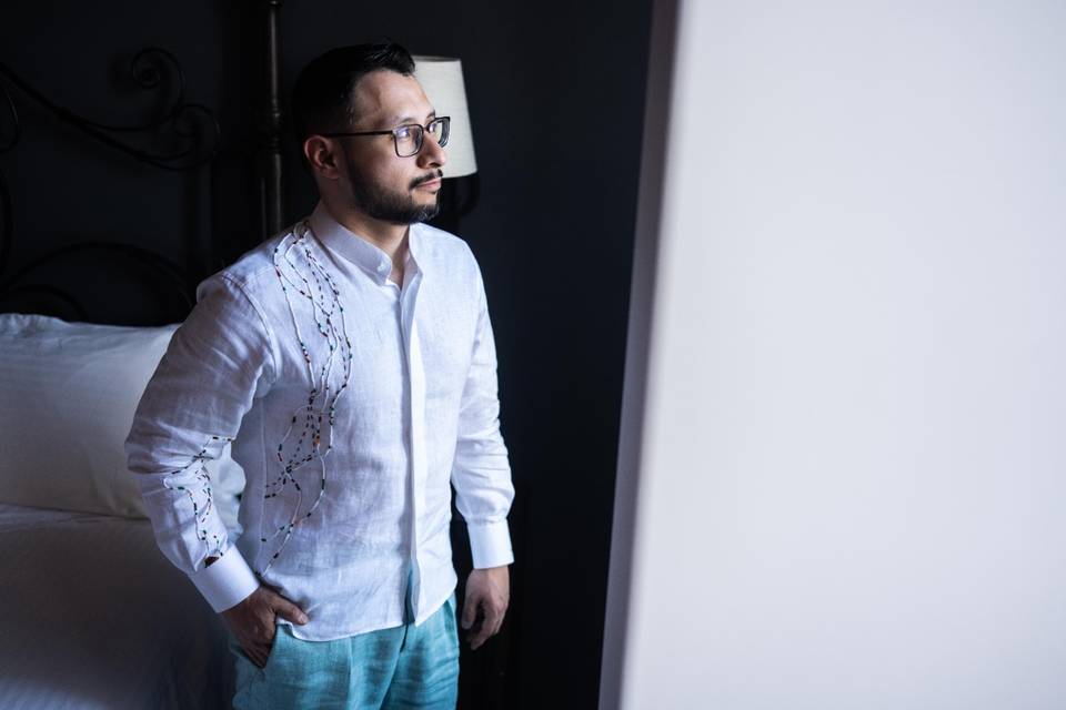 Guayabera y pantalon de lino