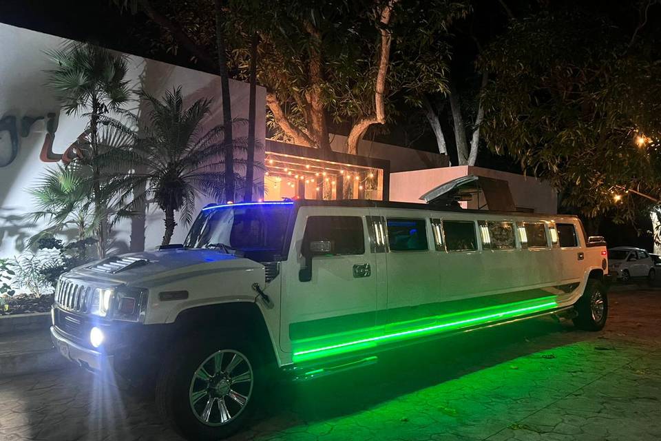 Hummer H2 Limusina Iluminada