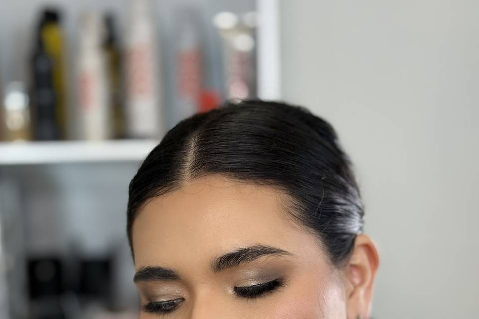 Airbrush Makeup & Beauty Studio by Lupita Castro