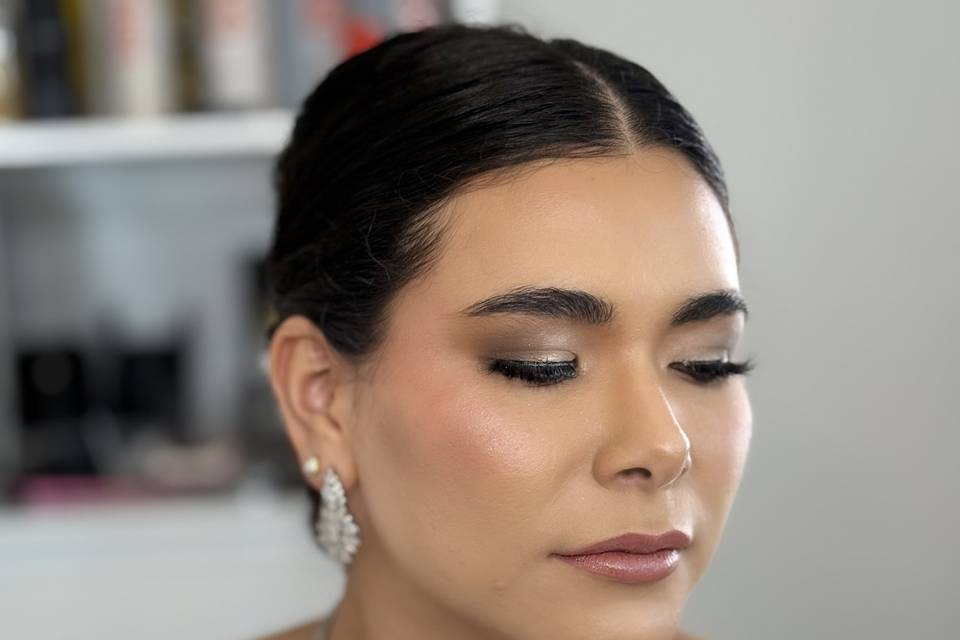 Airbrush Makeup & Beauty Studio by Lupita Castro