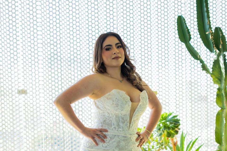 Airbrush Makeup & Beauty Studio by Lupita Castro