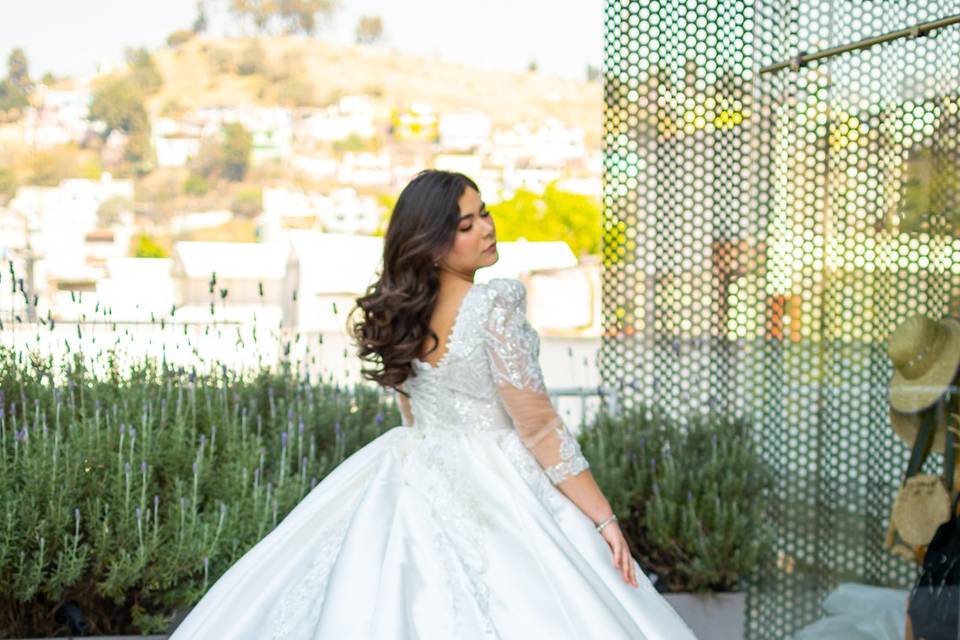 Airbrush Makeup & Beauty Studio by Lupita Castro