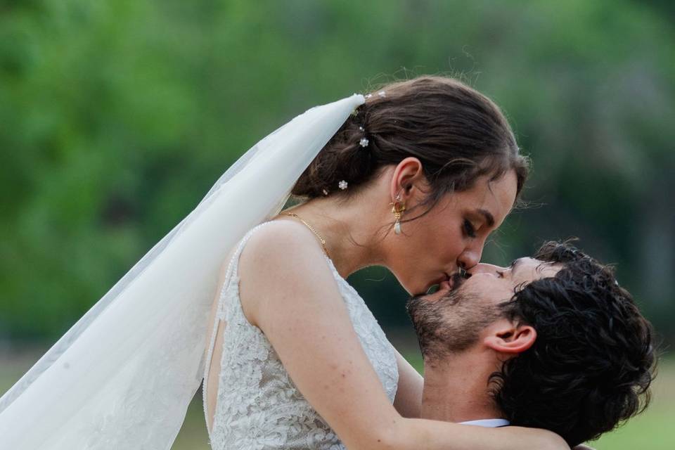 Leon Studio Golden Moments