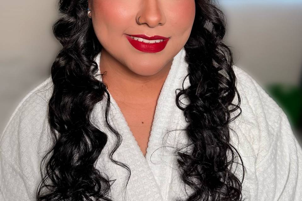 Un toque dramático a este look