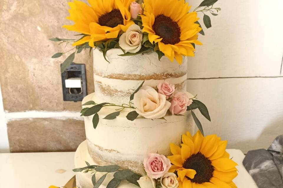 Naked cake con girasoles