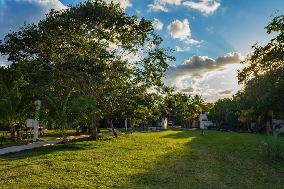 De la laguna hacia la entrada