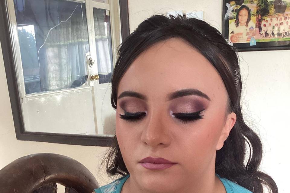 Maquillaje con sombras mate