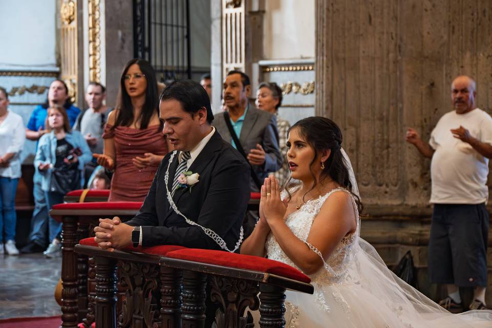 Ante Dios