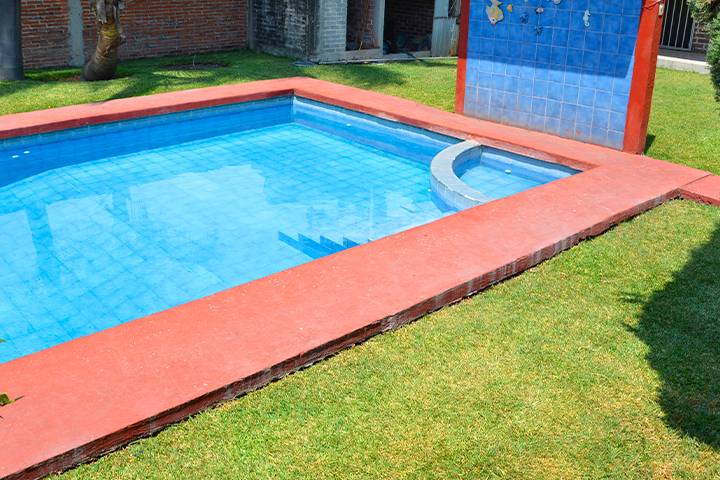 Jardin con alberca