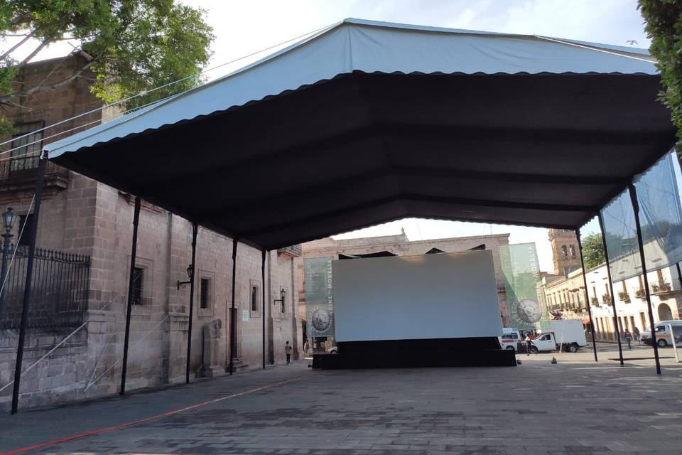 Carpa a 8 mts de altura