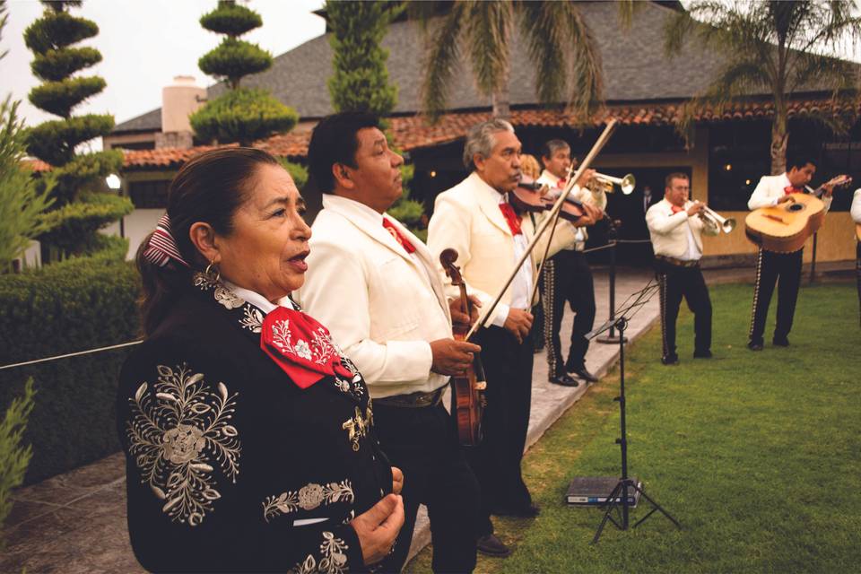 Recepción con mariachi