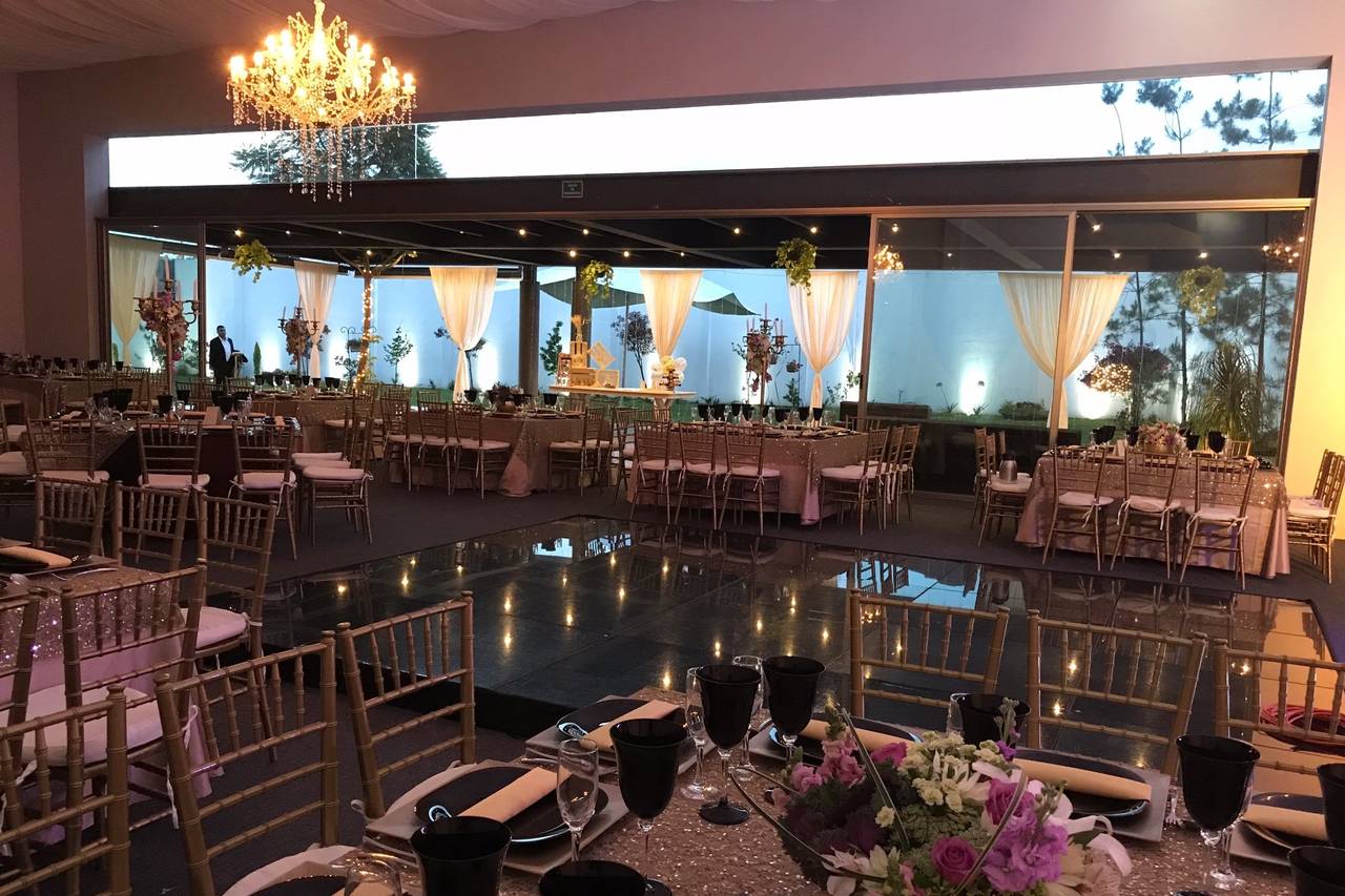 Salón De Eventos Isabela Dreams - Consulta Disponibilidad Y Precios