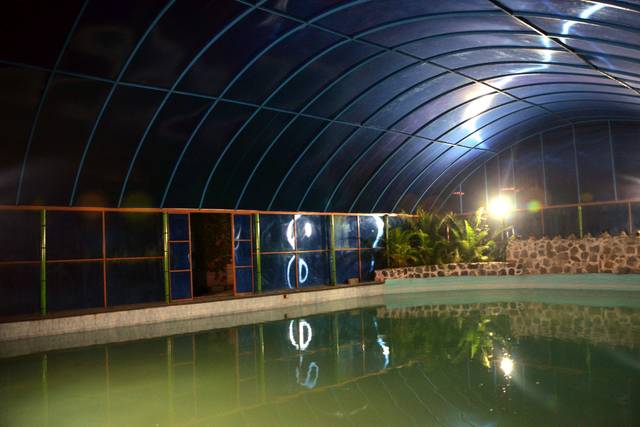 Alberca cerrada policarbonato