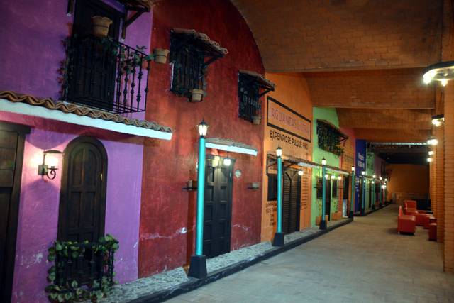 Fachada por dentro salón