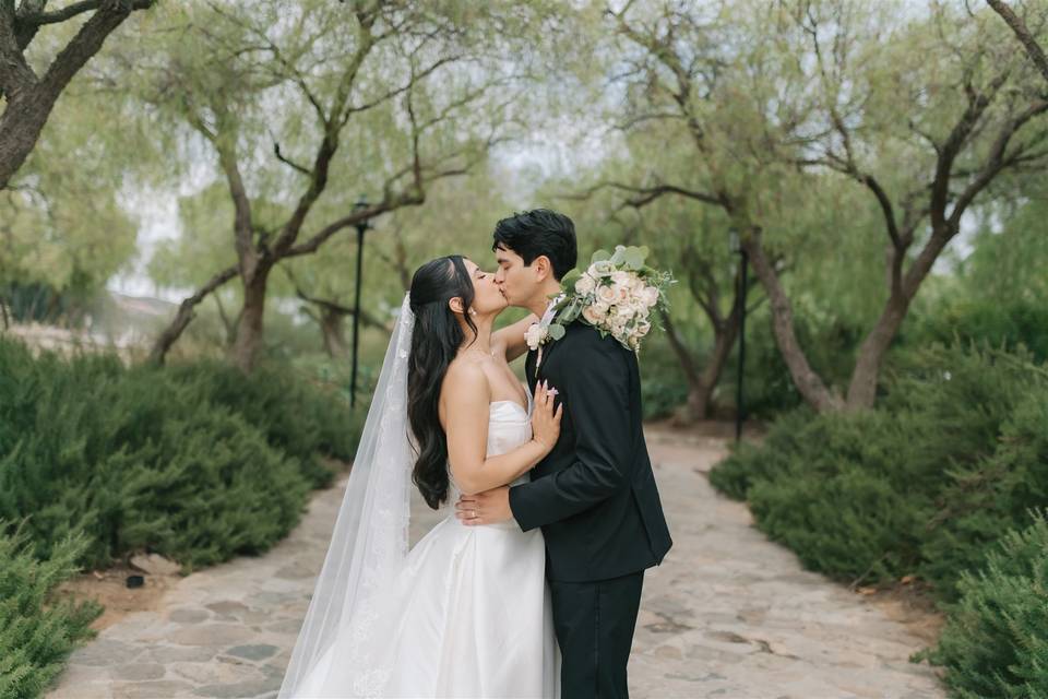 Anahi & Joshua