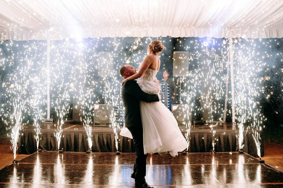 BAILE DE NOVIOS