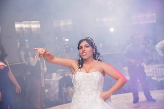 Novia bailando