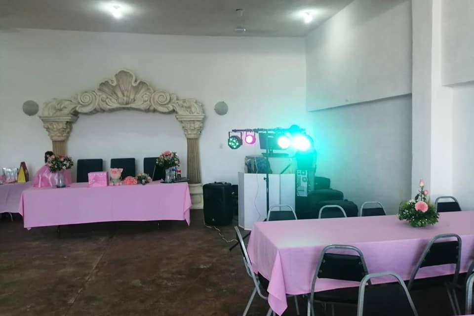 Salón decorado